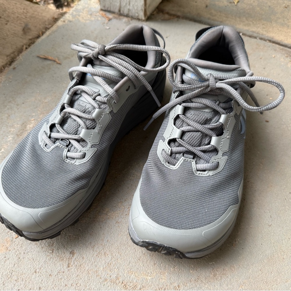 Topo Athletic Women’s Traverse 7.5 WORN ONCE - Picture 2 of 5